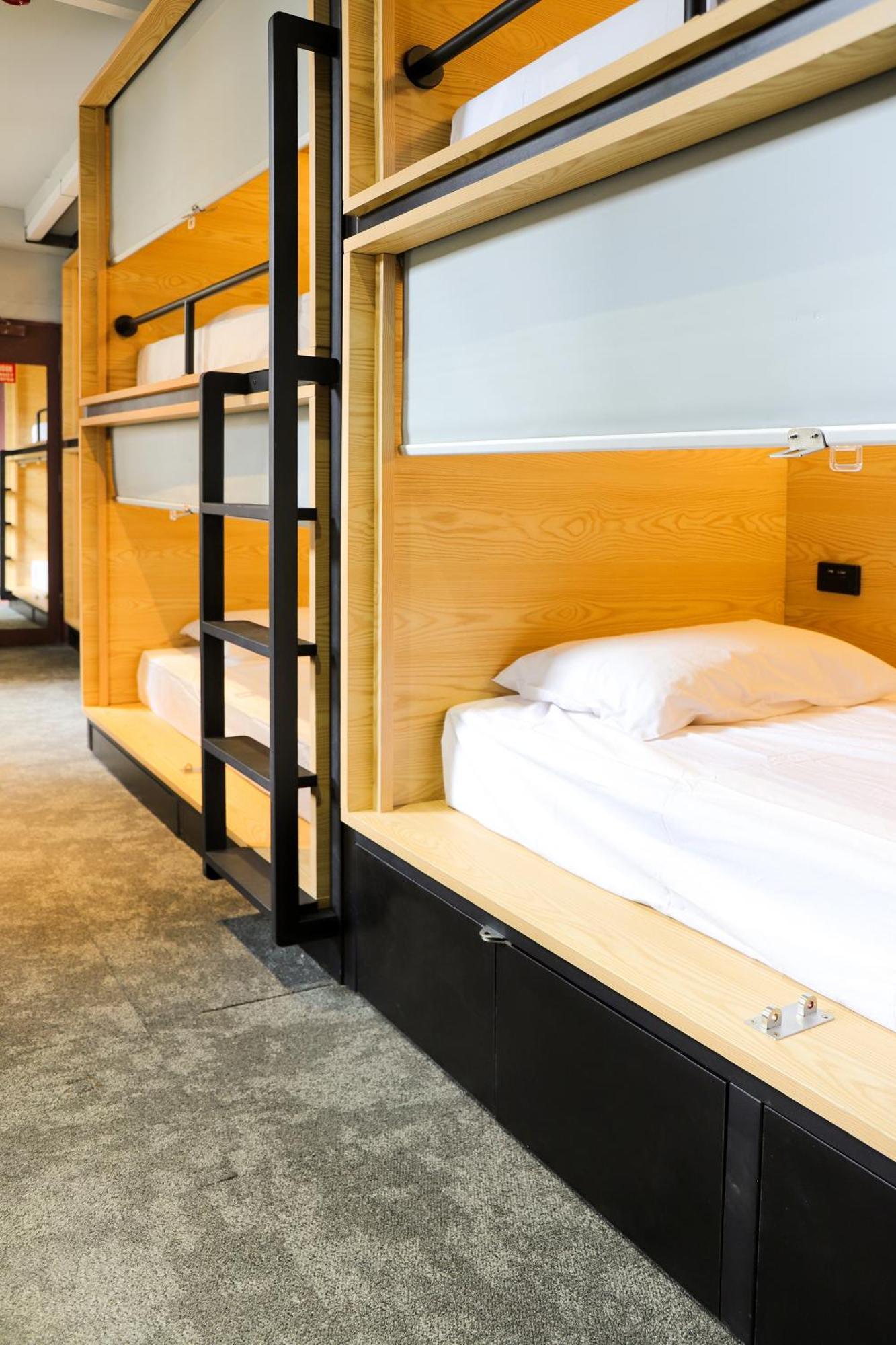 The Capsule Hotel Сидней Экстерьер фото