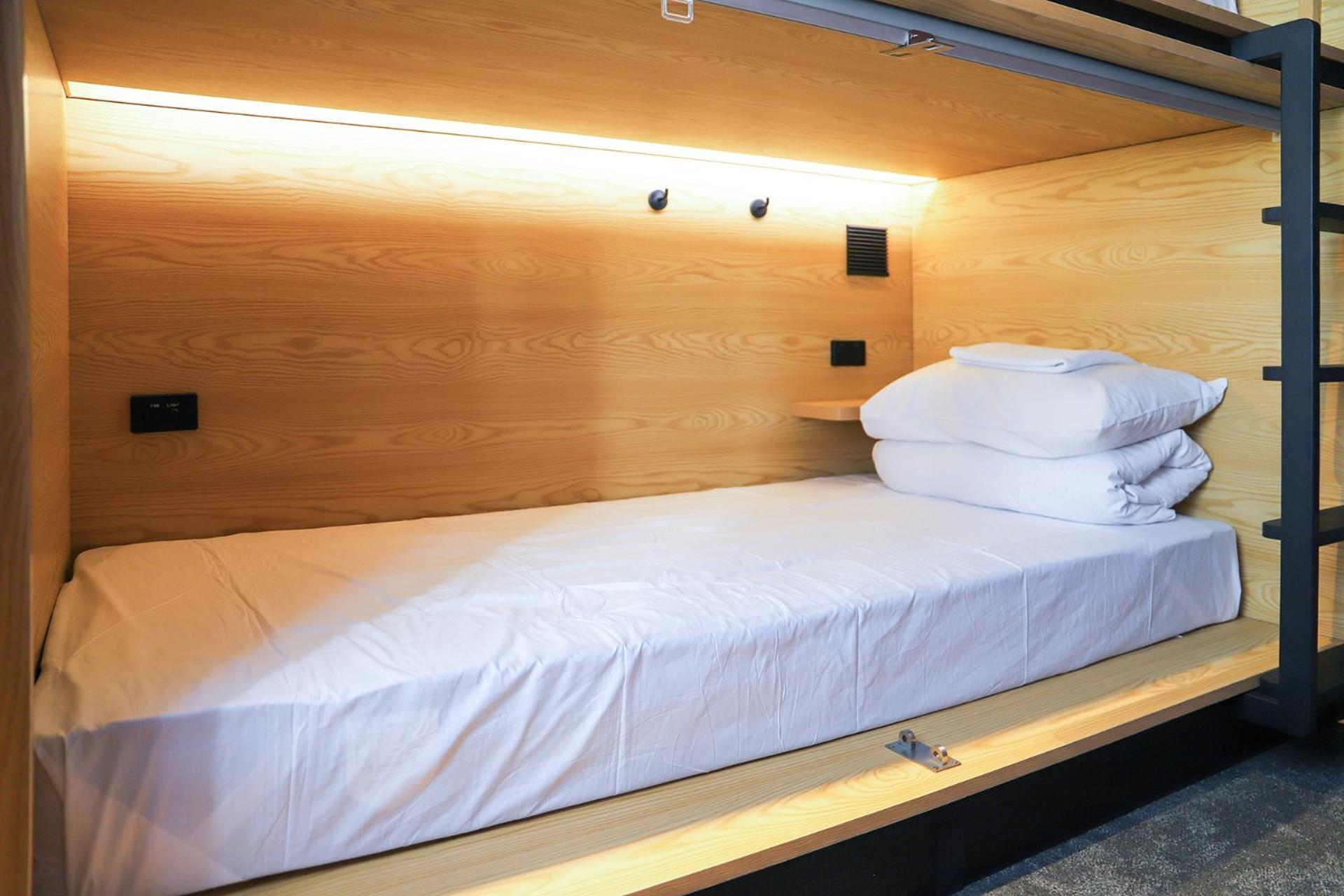 The Capsule Hotel Сидней Экстерьер фото